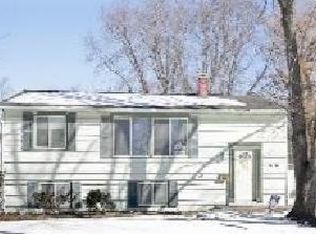 1616 Marlboro Cir, Carpentersville, IL 60110
