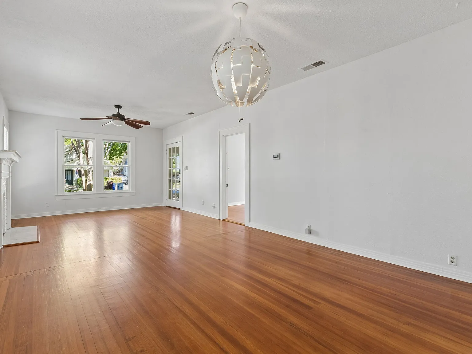 3 bed, 1644 sqft, $3,500 — Photo 3