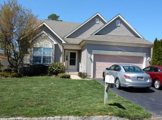 71 Foxwood Rd, Lakewood, NJ 08701