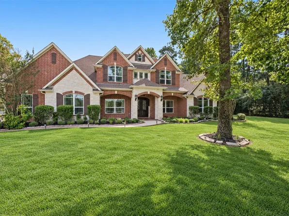 2102 E Blue Lake Dr, Magnolia, TX 77354