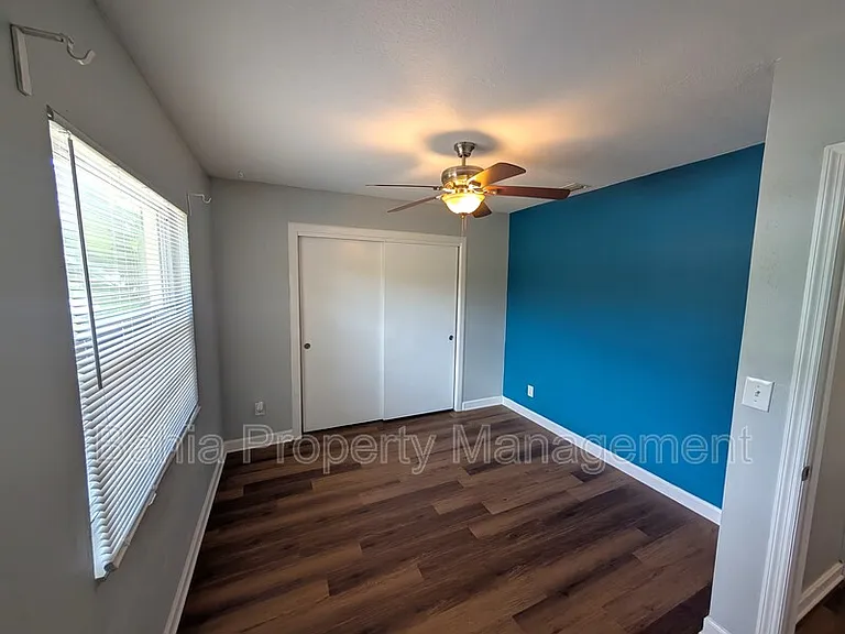 1510 E Shadowlawn Ave — Photo 11