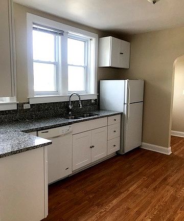 4th image of 5010 Louise St APT 3