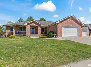1428 Horse Creek Trl, Pawnee, IL 62558