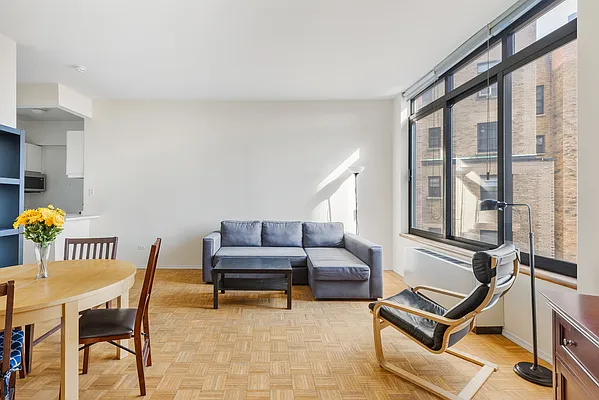 Sold by Compass | media 7
