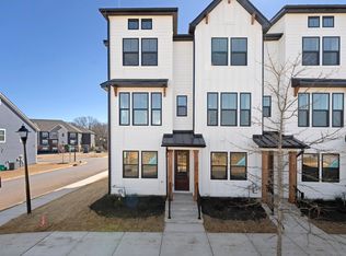 40 Renaissance Row Dr, Greenville, SC 29607