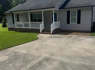 207 Willowbrook Dr, Thomasville, NC 27360
