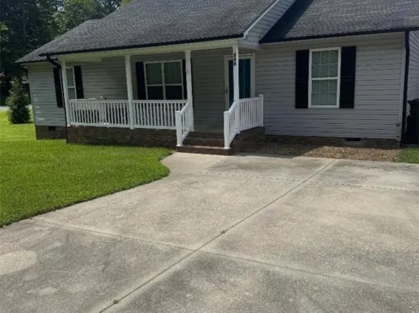 207 Willowbrook Dr, Thomasville, NC 27360