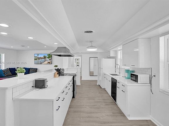 5th image of 2827 Arthur St