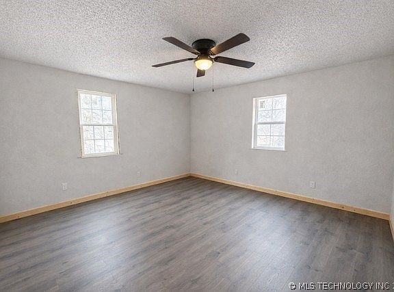 3rd image of 4268 Chickasaw Rd