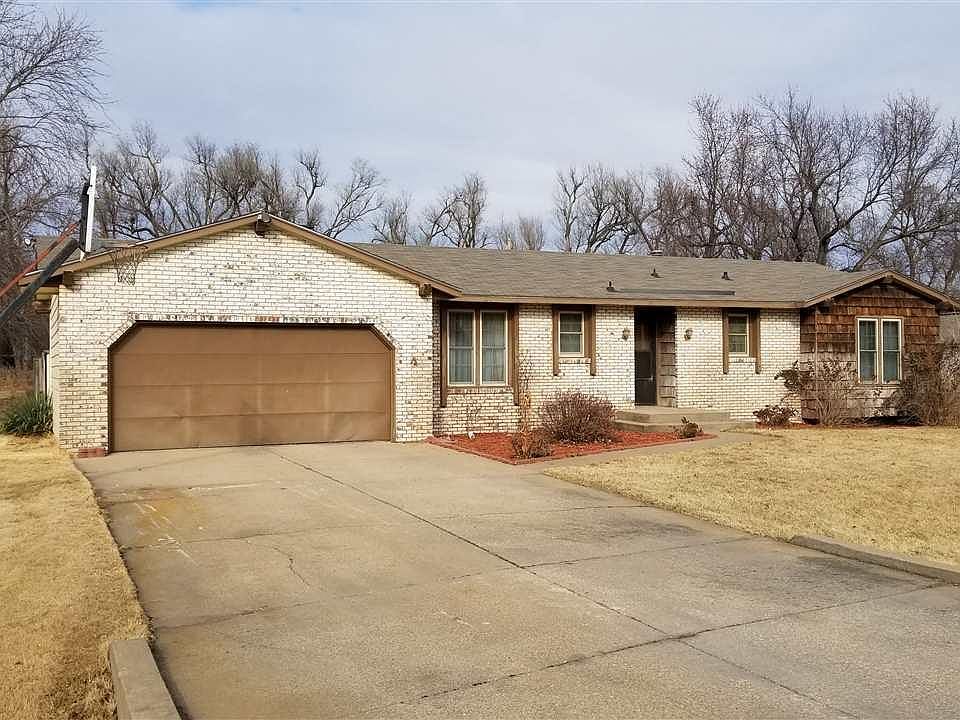 1st image of 714 Foothill Dr