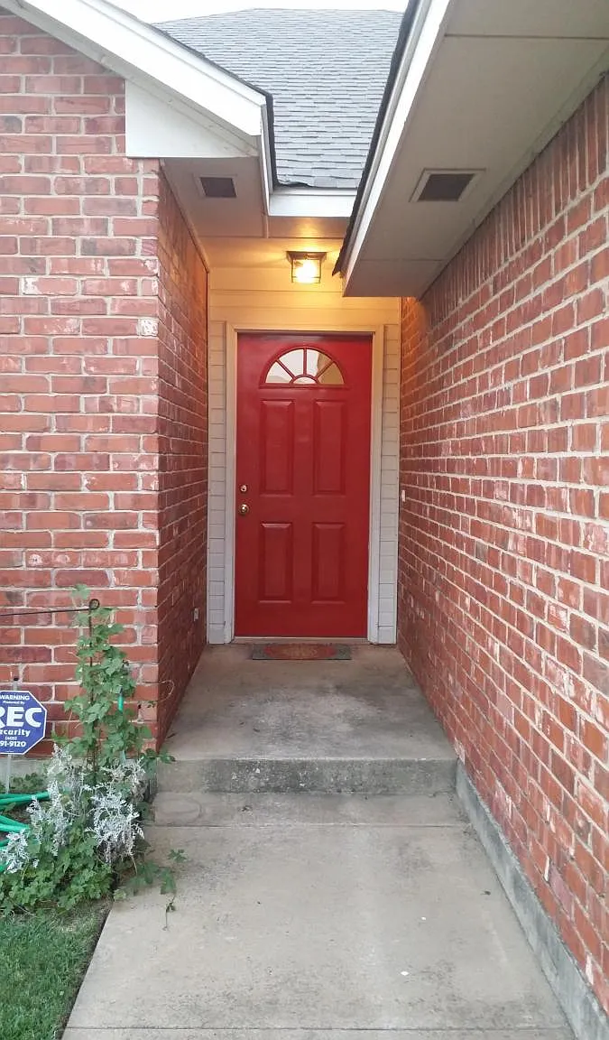 3 bed, 1650 sqft, $1,500 — Photo 2