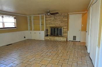 4th image of 5005 NW 26th St