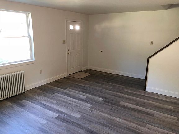 345 SB LIVING ROOM