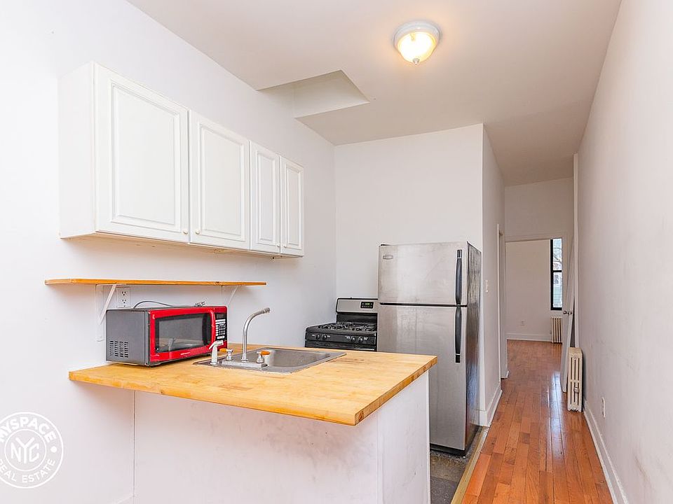 1st image of 369 Menahan St #3RRX