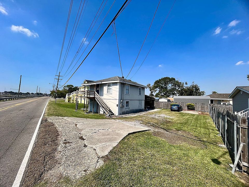 Complete view of lot