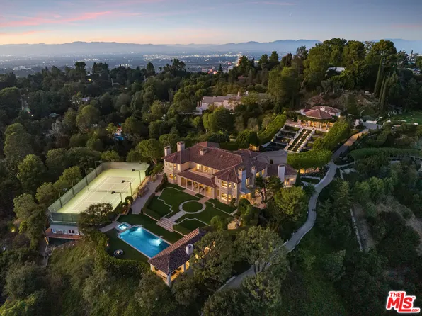 2911 Antelo View Dr, Los Angeles, CA 90077