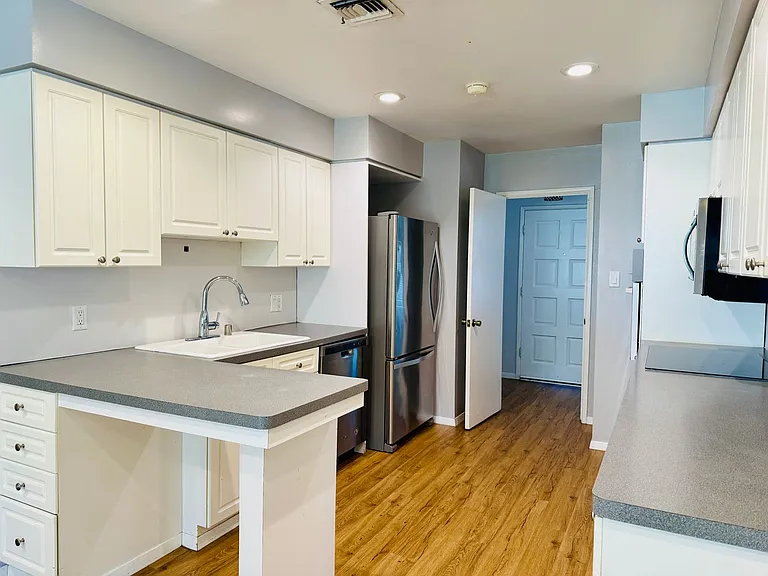 1208 Buehler Dr — Photo 12