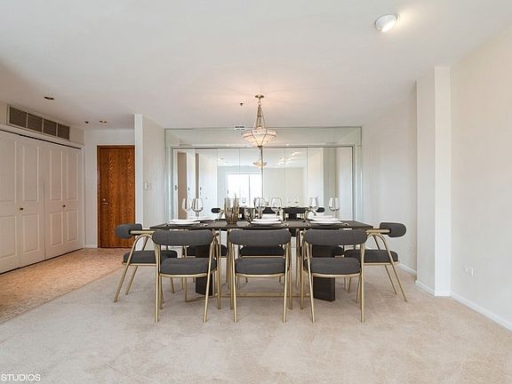 4th image of 4747 Howard St APT 506