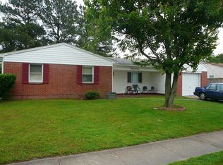 1109 Sir Gawaine Dr, Chesapeake, VA 23323