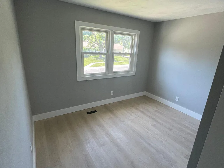 903 Chelsea Pl — Photo 8