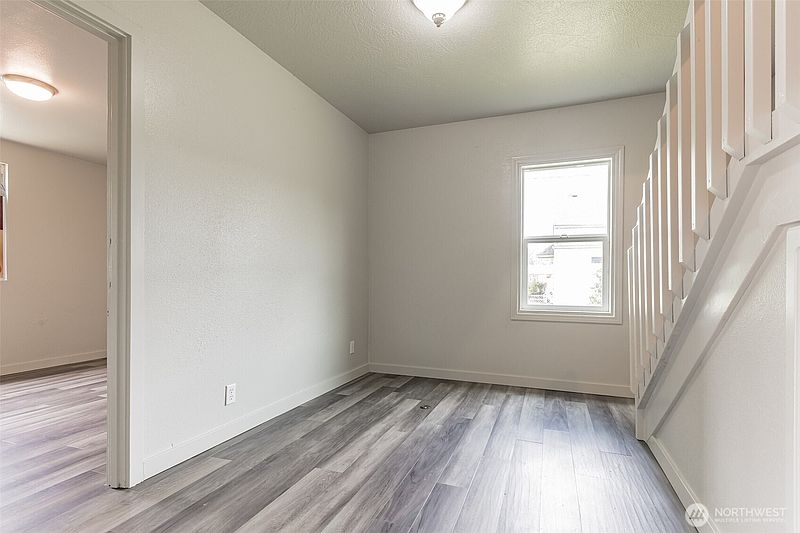 5th image of 820 N 1st Avenue
