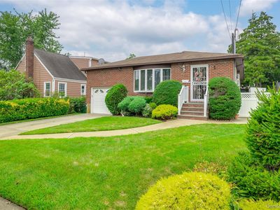 2120 Beech Street, Wantagh, NY, 11793