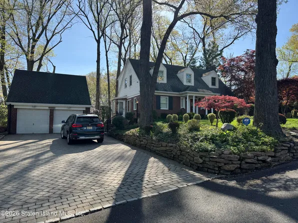 48 Kent St, Staten Island, NY 10306