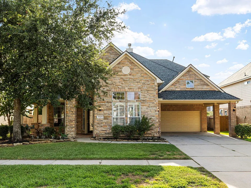 19403 Country Village Dr