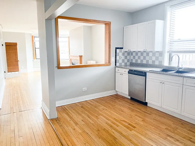 3434-38 N Halsted St — Photo 5