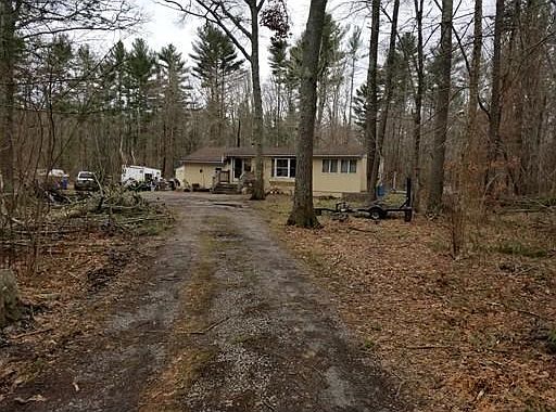 2nd image of 131 Gammons Rd