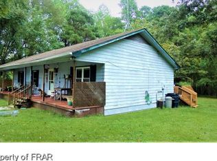 325 Curtis Ln, Raeford, NC 28376