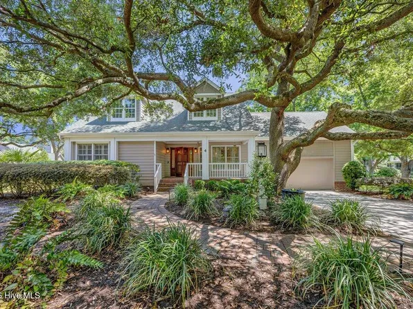 4 Oak Landing Road, Wilmington, NC 28409