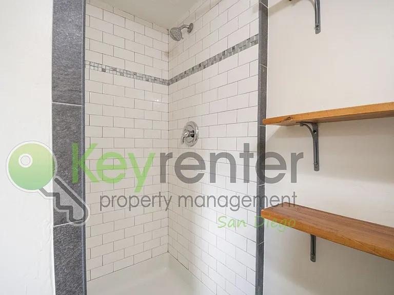 620A N Nevada St — Photo 3