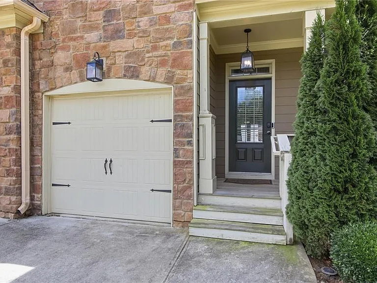 6015 Partners Pass — Photo 3