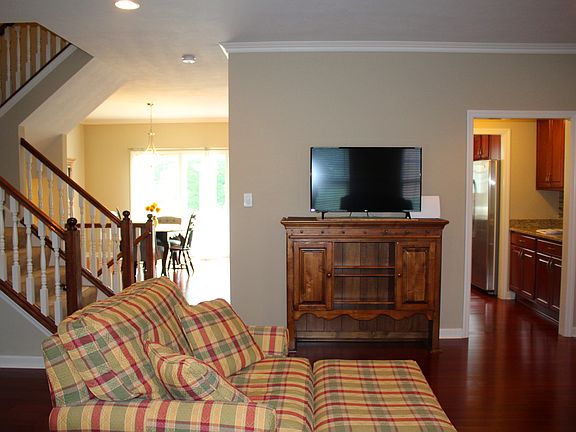 2nd image of 351 Marshall Heights Dr