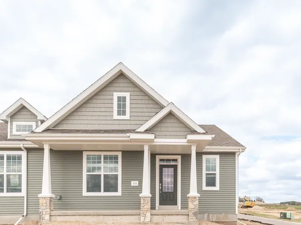 717 Cozy Farm, Waunakee, WI 53597