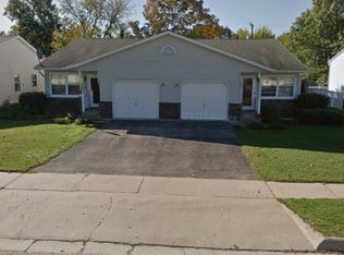 548 Apple St, Dixon, IL 61021