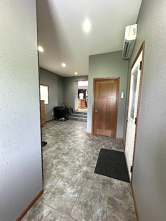 102 County Road 16 S, Comfrey, MN 56019 Zillow