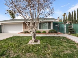 8869 Cherbourgh Dr, Riverside, CA 92504