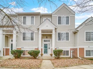 3473 Ravinia Cir, Aurora, IL 60504