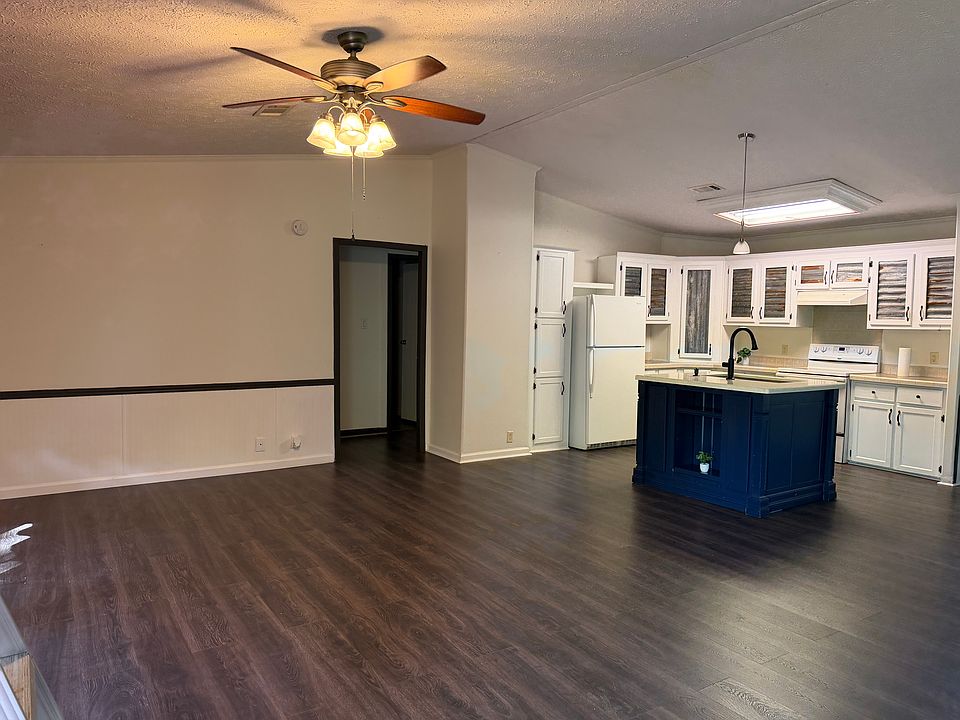 1st image of 215 Parrish St