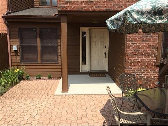 1st image of 309 Patio Dr