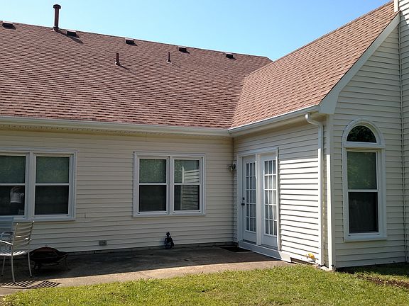 3rd image of 2037 Silver Lake Dr