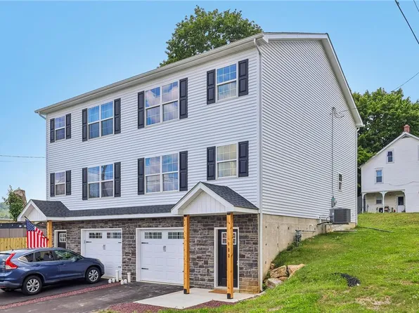 122 N 2nd St, Emmaus, PA 18049