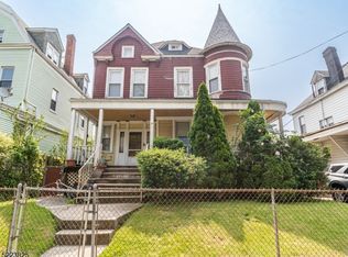 30-32 Leslie St, Newark, NJ 07108