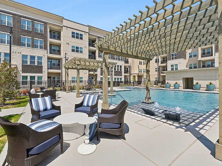 Novum Plano — Photo 1