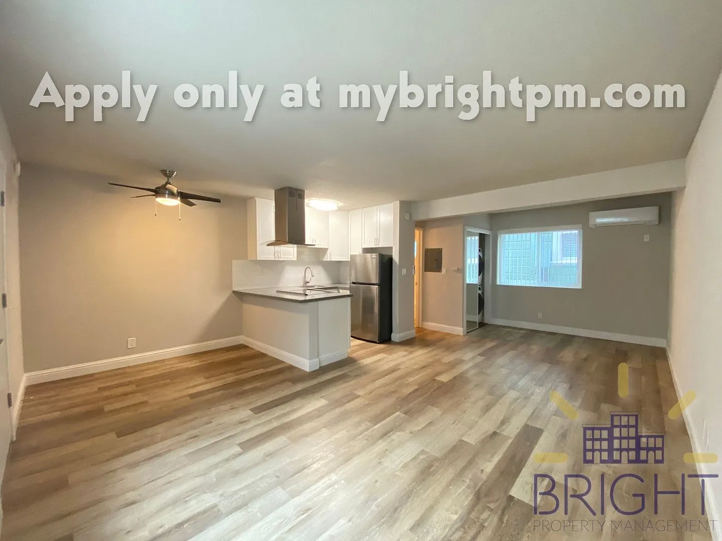1222 E St #1 photo 1