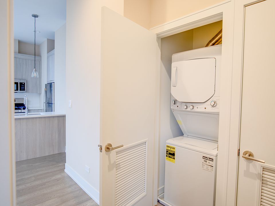 1st image of 1741 N Western Ave #11