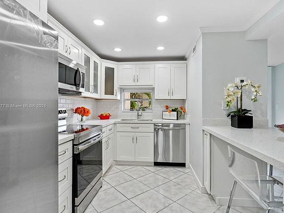 2nd image of 671 S Hollybrook Dr APT 102