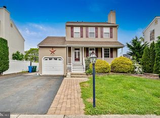 1906 Colonial Dr, Croydon, PA 19021